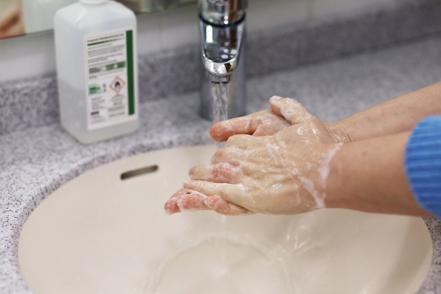washing-hands_15b1d7a6256443bc7f47509a03e956c6