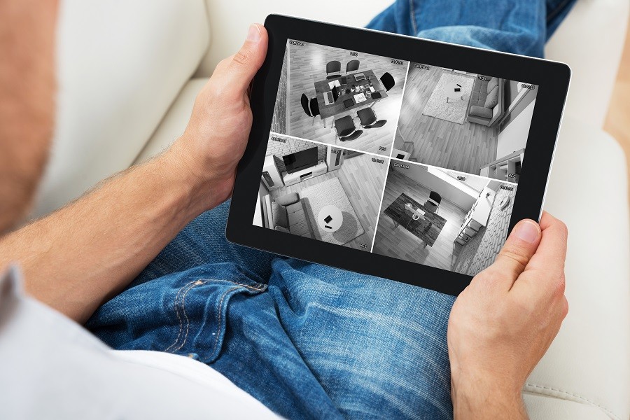 APCUSI_MarchBlog1_HomeSurveillance_OverlandParkedited_Photo_f183778e0f55039ad499d69a9e281a38