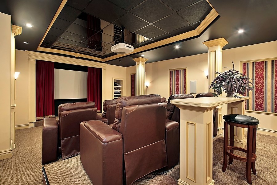 check-out-these-top-5-home-theater-design-trends_184a2d163838a5e21d6a194aa73138f6