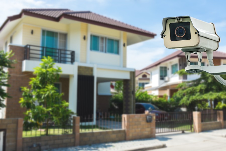 trust-a-pro-with-your-home-surveillance-system-installation_ca10c73ebe1f7000a3bfbeaf0855601c